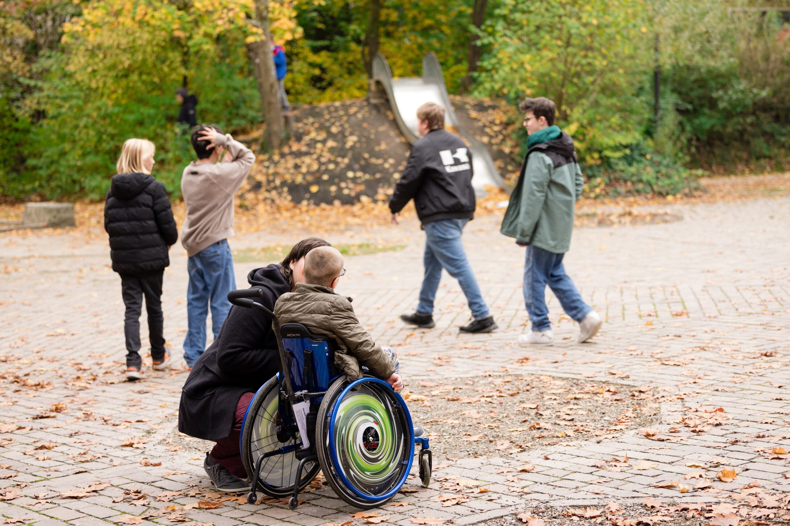 a Photo-motions-2024-10-Zeka-Testshooting-30_Pausenplatz_low