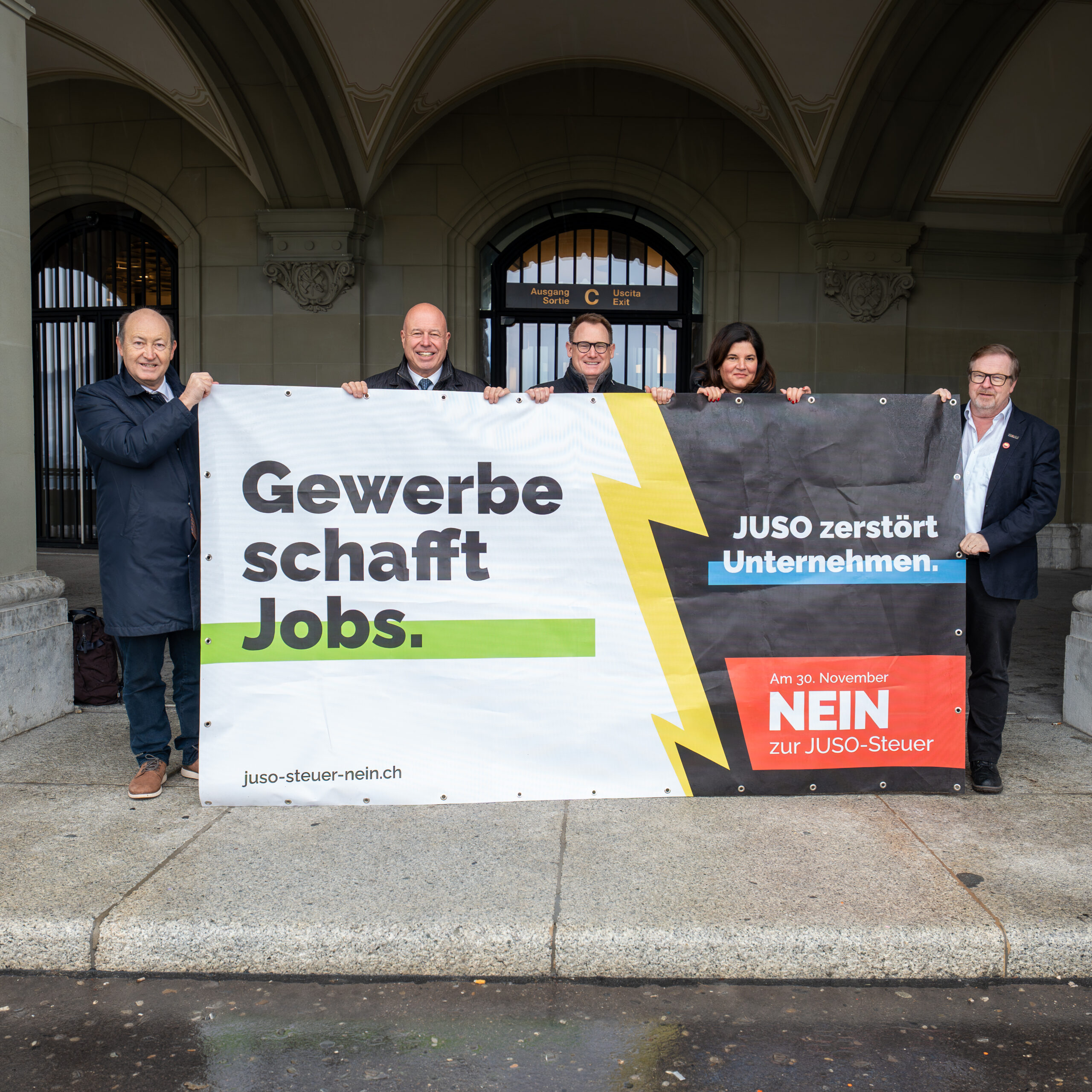 bild_bundeshaus_blache